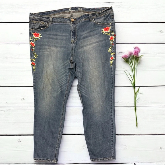 Almost Famous RollUp Jeans - Picture 1 of 10